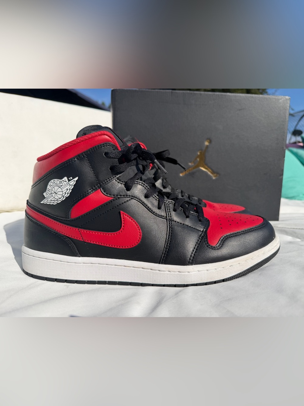 NEW Nike Air Jordan 1 Mid Black/Varsity Red